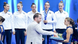 podium group ribons sfe03826 copia simone ferraro ph